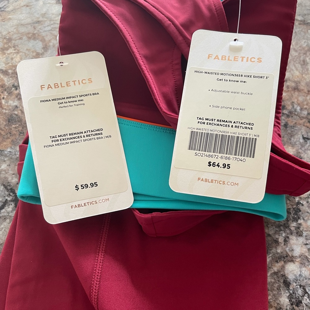 Two piece fabletics outfit - Picture 7 of 12
